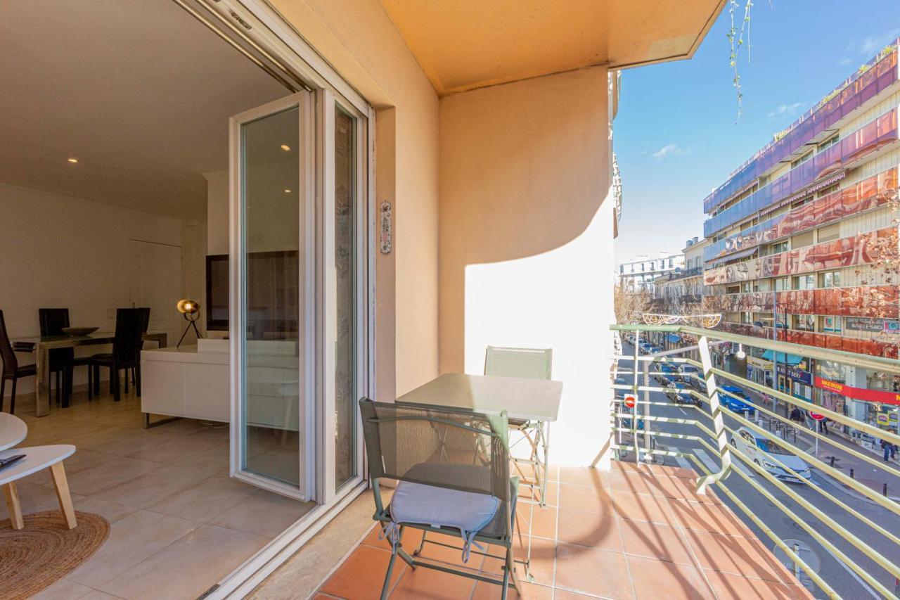 Robert Soleau Bright Design Flat Center Of Antibes Apartment Exterior photo